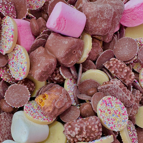 choccy road pick'n'mix assortment of chocolate honeycomb, fudge and chewy marshmallows
